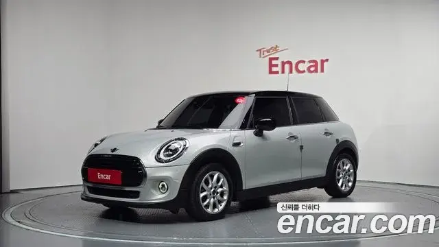 Mini Cooper 5Door HIGH 3rd 2020
