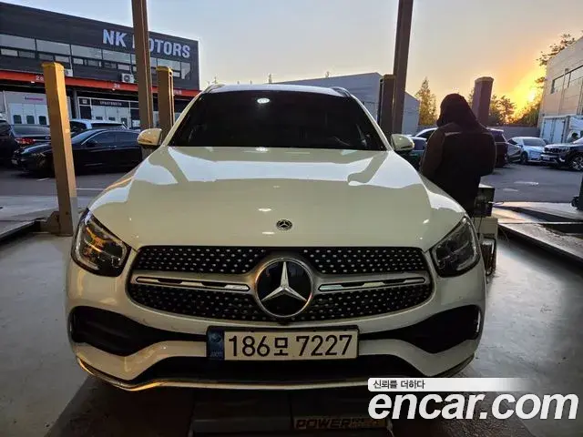 Mercedes-Benz GLC-Class GLC300e 4MATIC 2022