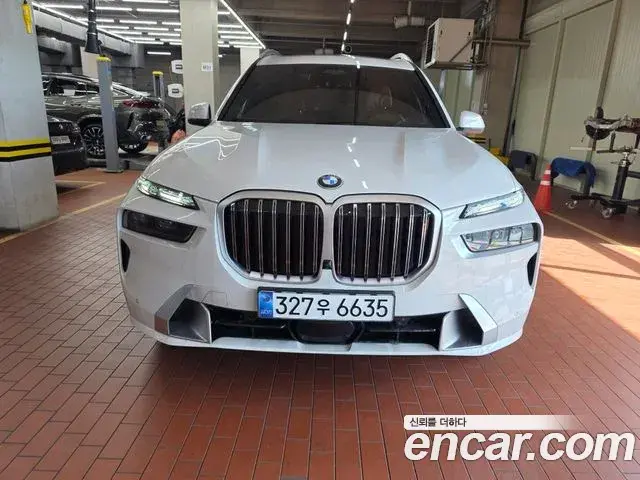 BMW X7 xDrive 40i Design Pure Excellence 6-Seater 2026