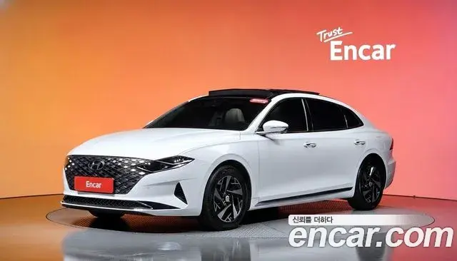Hyundai Grandeur Le Blanc 2022