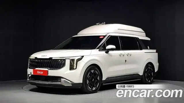 Kia Carnival HEV 9-Seater Hi-Limousine (Special vehicle) 2024