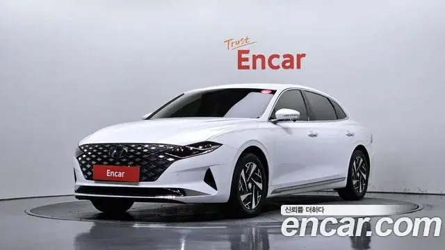 Hyundai Grandeur Le Blanc 2022
