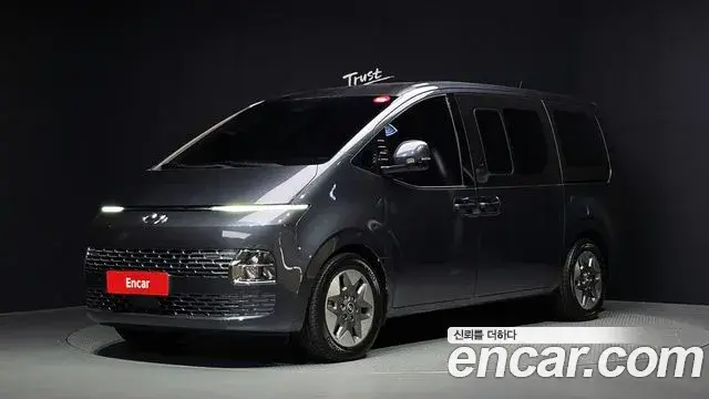 Hyundai Staria Tourer 11-Seater Modern 2023