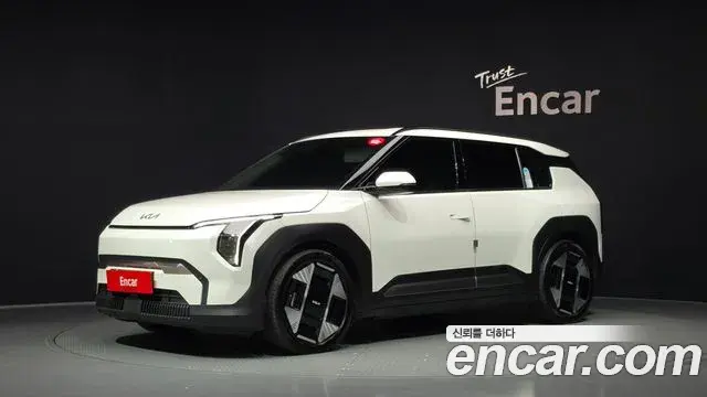 Kia EV3 Long Range 2WD Earth 2024