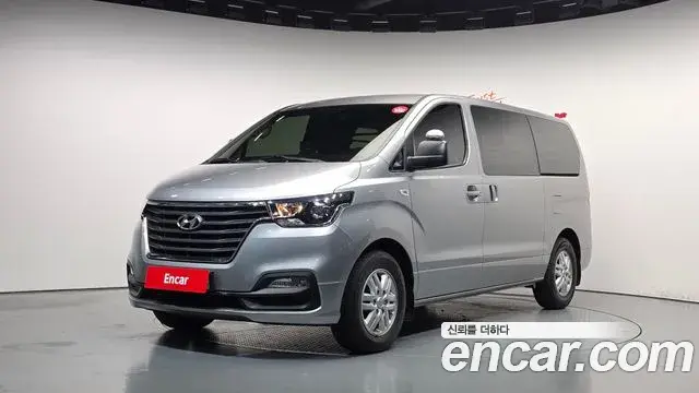 Hyundai Starex Van 3-Seater Smart 2021