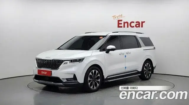 Kia Carnival Gasoline 9-Seater Signature 2022