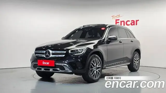 Mercedes-Benz GLC-Class GLC300e 4MATIC 2021