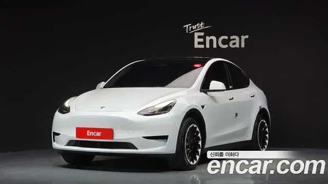 Tesla Model Y RWD 2024