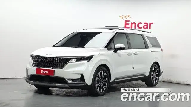Kia Carnival Gasoline 9-Seater Signature 2023