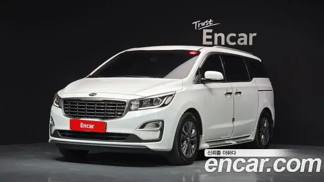 Kia Carnival 11-Seater Prestige 2019