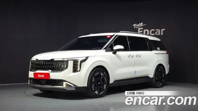 Kia Carnival Diesel 9-Seater Noblesse 2024