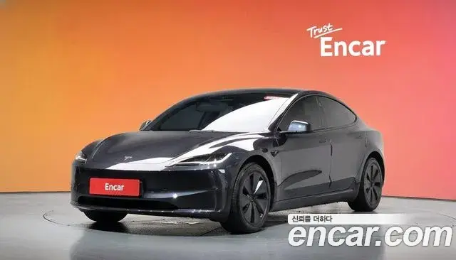 Tesla Model 3 RWD 2025
