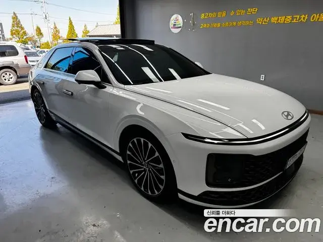 Hyundai Grandeur Calligraphy 2023