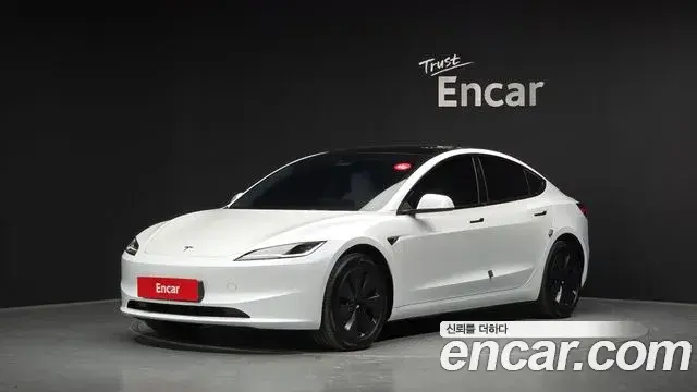 Tesla Model 3 RWD 2025