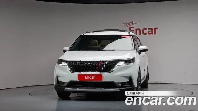 Kia Carnival Gasoline 7-Seater Signature 2021 — фото 3
