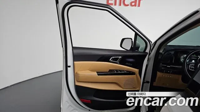Kia Carnival Gasoline 7-Seater Signature 2021 — фото 24