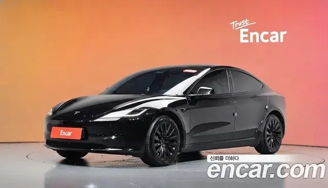 Tesla Model 3 RWD 2025