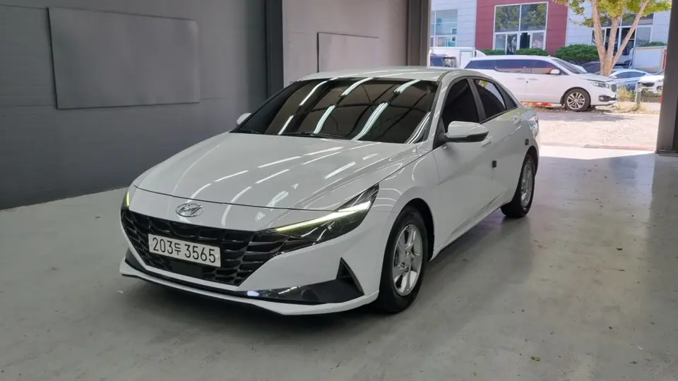 Hyundai AVANTE 1.6 Modern 2021