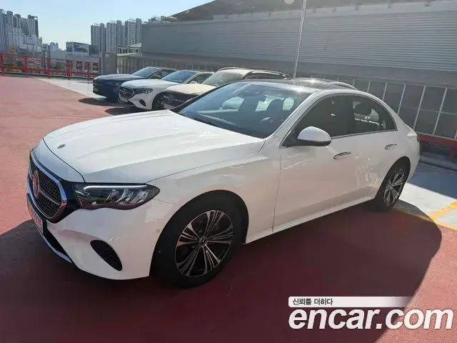 Mercedes-Benz E-Class E200 Avantgarde 2025