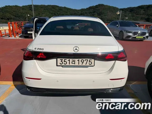 Mercedes-Benz E-Class E200 Avantgarde 2025 — фото 3