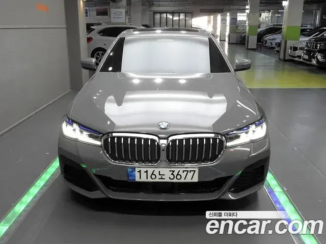 BMW 5-Series 530e M Sport 2021