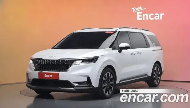 Kia Carnival Gasoline 9-Seater Signature 2023