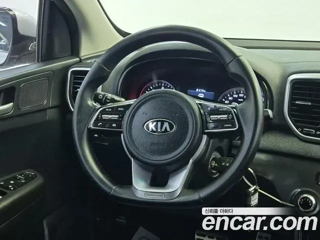 Kia Sportage Diesel 2.0 2WD Luxury 2019 — фото 9