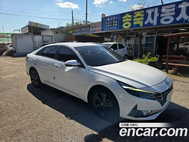 Hyundai AVANTE 1.6 Modern 2022