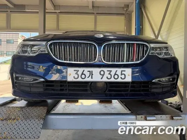 BMW 5-Series 530i Luxury Plus 2019