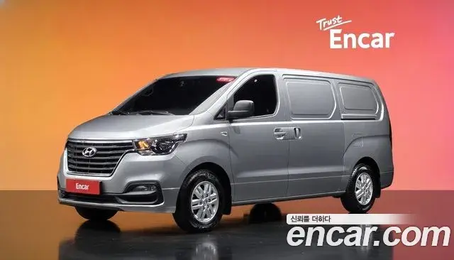 Hyundai Starex Van 3-Seater Smart 2020