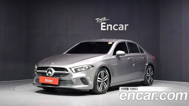 Mercedes-Benz A-Class A220 Sedan 2021