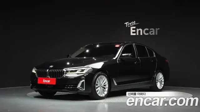 BMW 5-Series 523d Luxury 2023