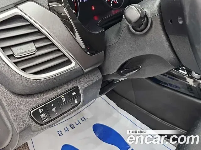 Kia Seltos Diesel 1.6 2WD Prestige 2019 — фото 16