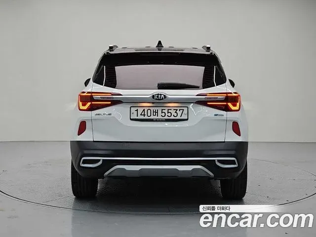 Kia Seltos Diesel 1.6 2WD Prestige 2019 — фото 3