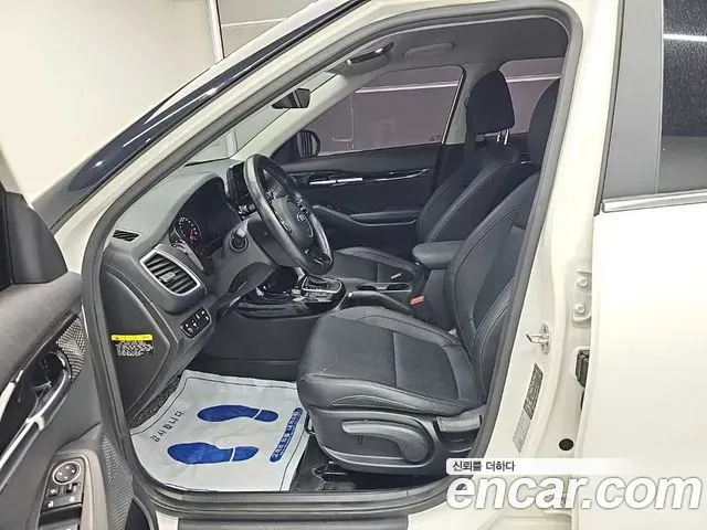 Kia Seltos Diesel 1.6 2WD Prestige 2019 — фото 11