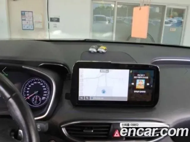 Hyundai Santa Fe HEV 1.6 2WD Exclusive 2022 — фото 4