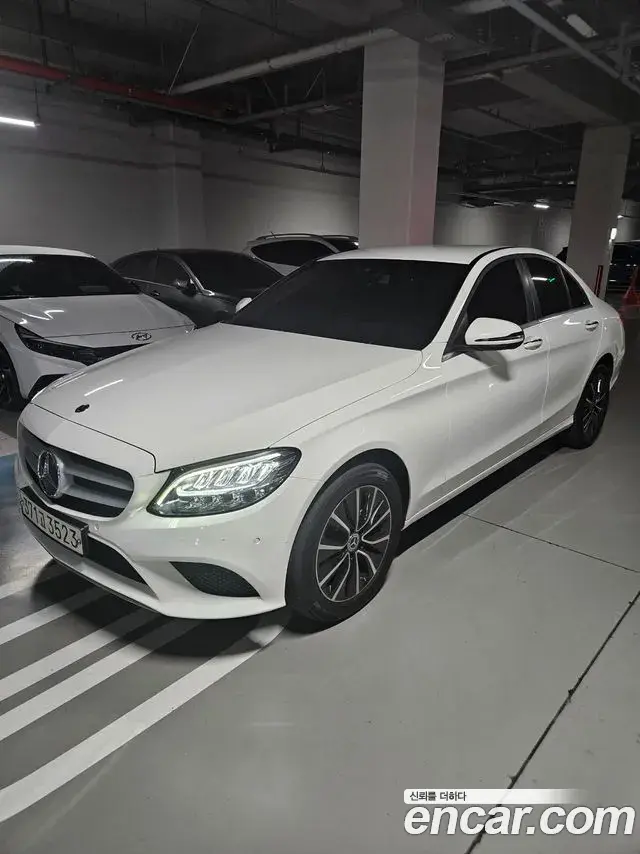 Mercedes-Benz C-Class C200 2019