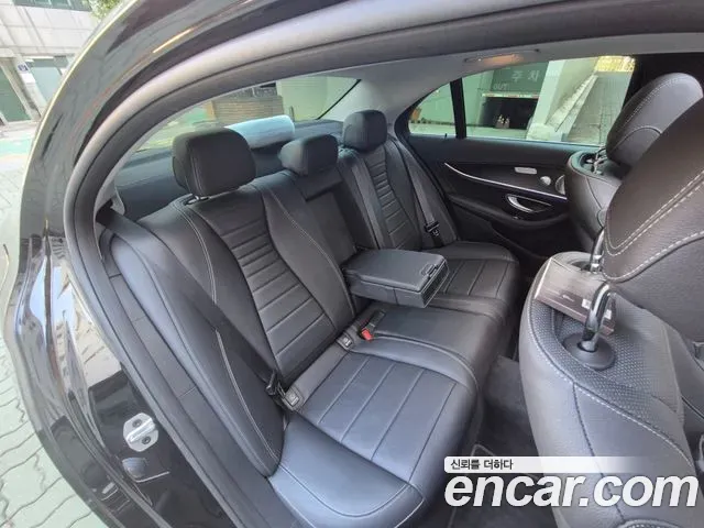 Mercedes-Benz E-Class E300 Avantgarde 2020 — фото 13