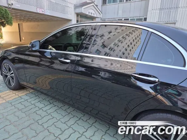 Mercedes-Benz E-Class E300 Avantgarde 2020 — фото 10