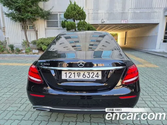 Mercedes-Benz E-Class E300 Avantgarde 2020 — фото 2