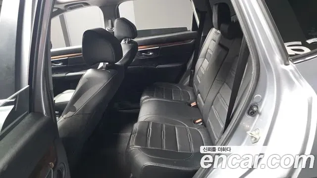 Honda CR-V 1.5 Touring 4WD 2019 — фото 11