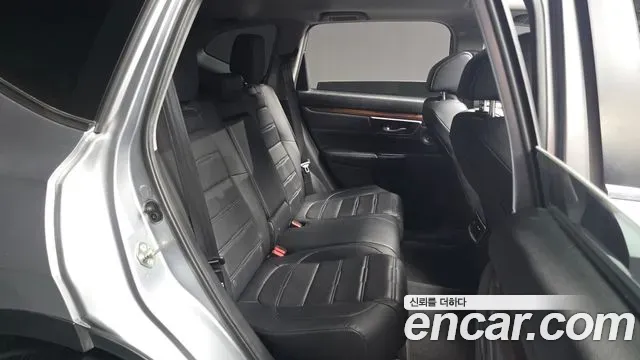 Honda CR-V 1.5 Touring 4WD 2019 — фото 12
