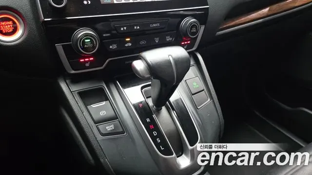Honda CR-V 1.5 Touring 4WD 2019 — фото 9
