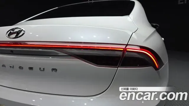 Hyundai Grandeur 2.5 Calligraphy 2020 — фото 23