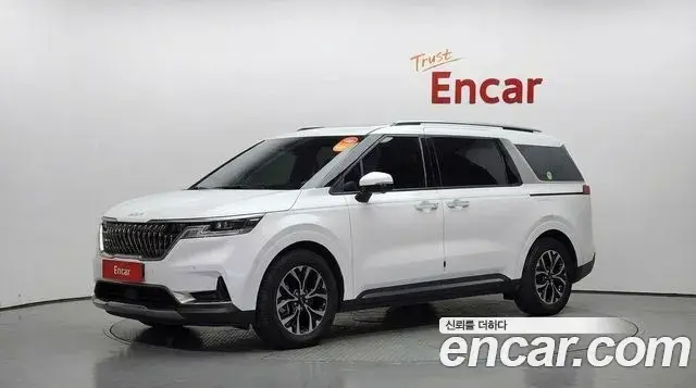 Kia Carnival Gasoline 9-Seater Signature 2023