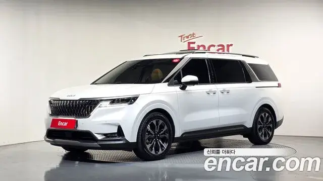Kia Carnival Gasoline 9-Seater Signature 2022