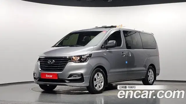 Hyundai Starex Wagon 12-Seater Modern 2021