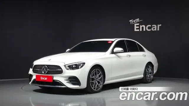Mercedes-Benz E-Class E220d 4MATIC AMG Line 2022