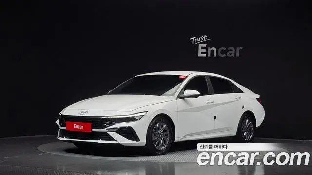 Hyundai AVANTE 1.6 Inspiration 2024