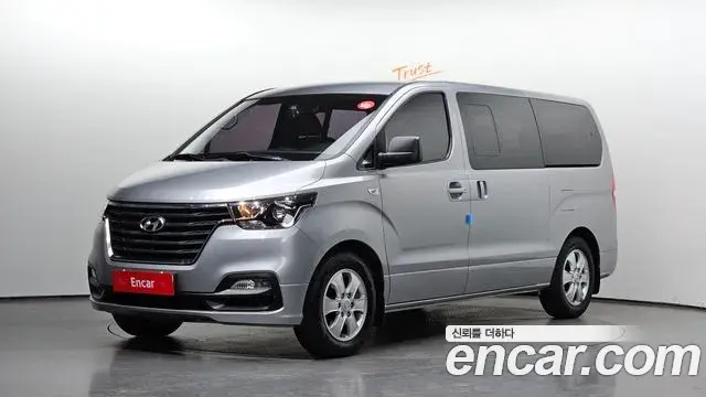 Hyundai Starex Wagon 12-Seater Smart 2019